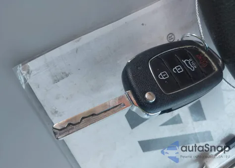 2017 Hyundai Santa Fe Sport 2.4L из США, поврежденный, VIN 5NMZTDLB3HH013162